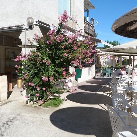 Camping L'Eau Vive Otel Dauphin Dış mekan fotoğraf