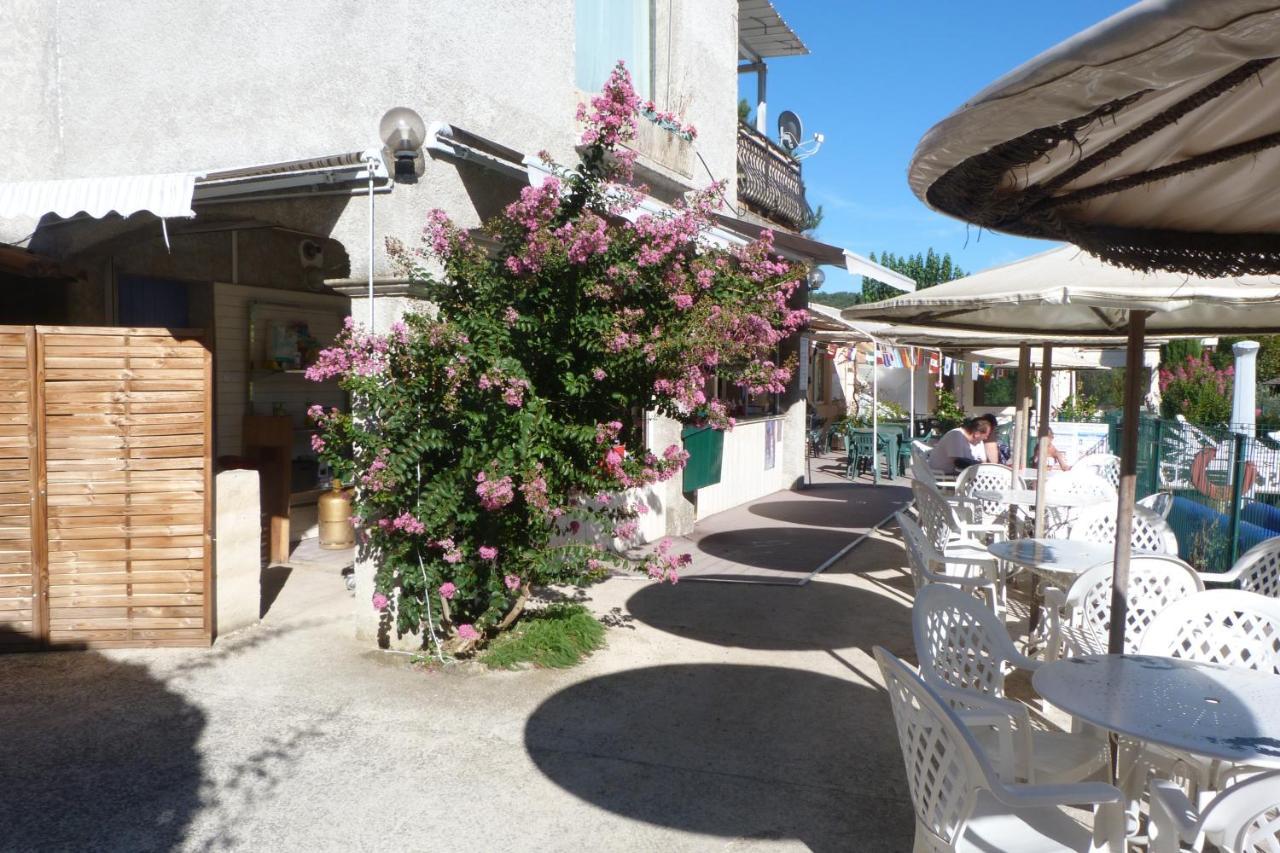 Camping L'Eau Vive Otel Dauphin Dış mekan fotoğraf