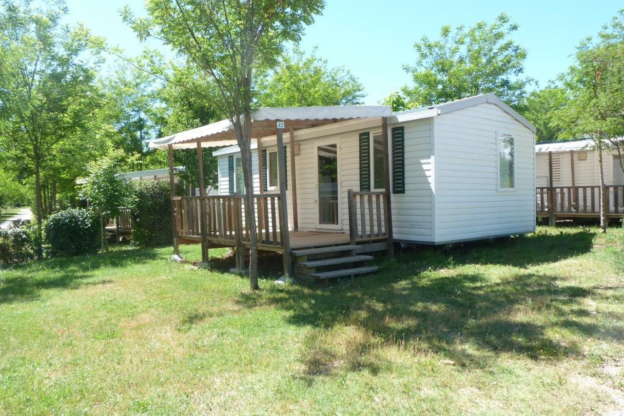 Camping L'Eau Vive Otel Dauphin Dış mekan fotoğraf